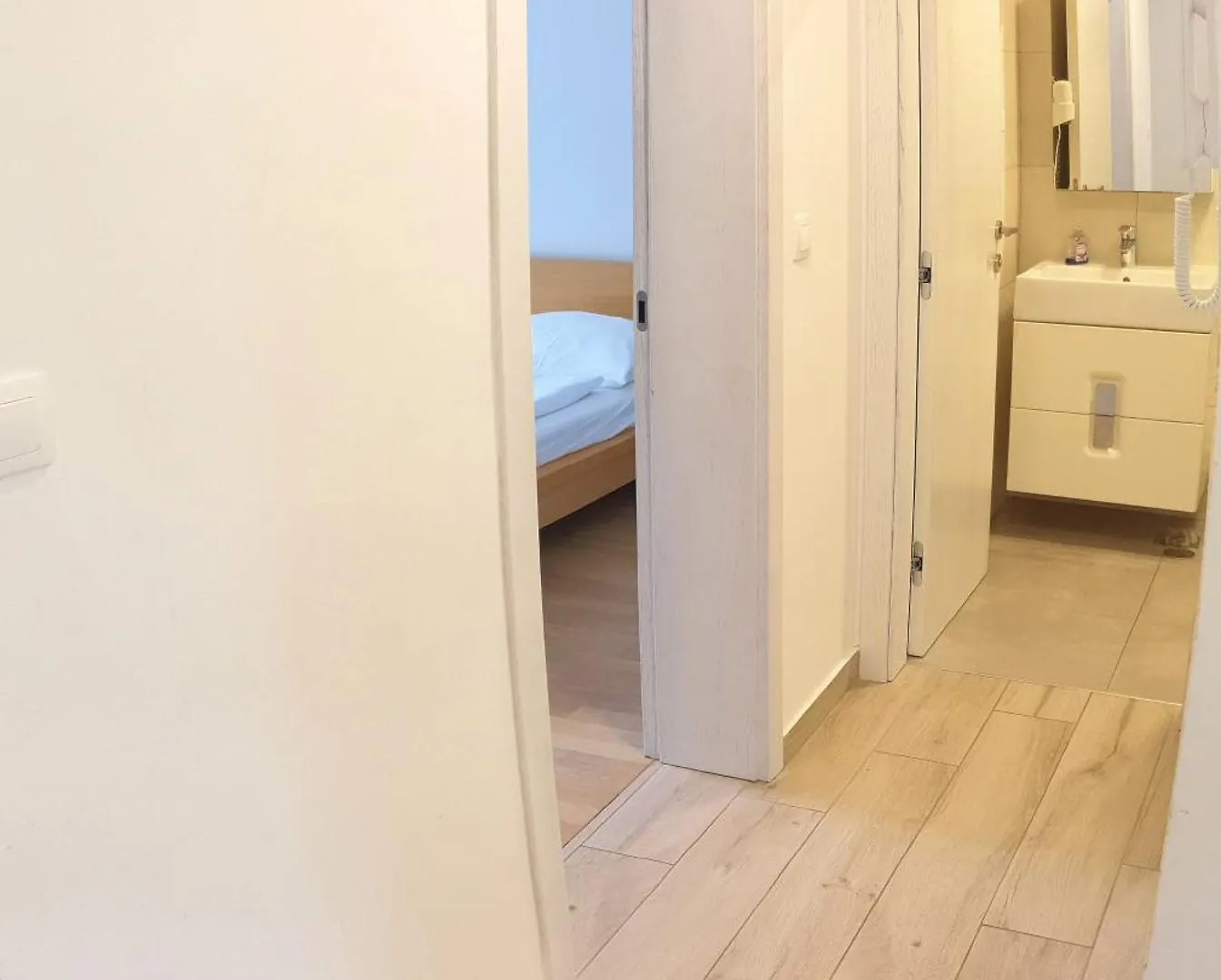 Apartment Valovine Stoja 普拉